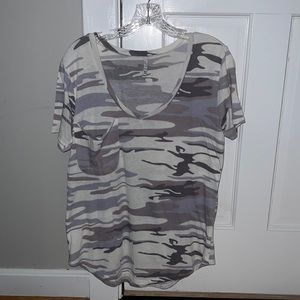 NWOT Z Supply Camo Pocket T-Shirt